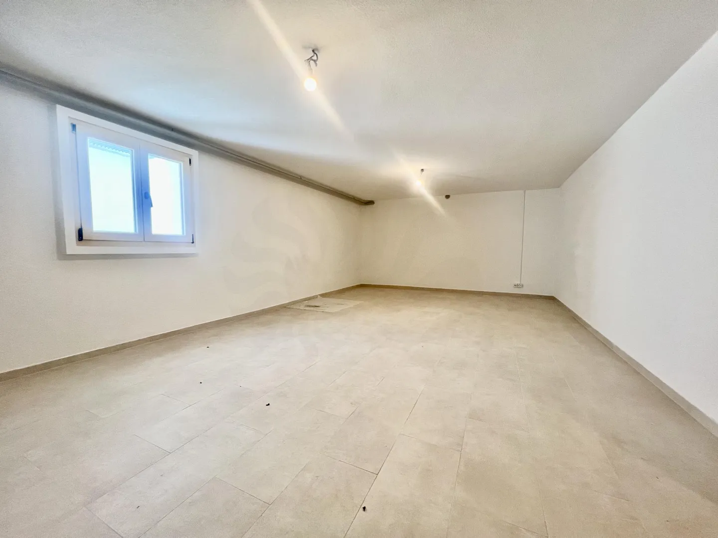 Exclusively: Family home with 6 rooms in a bucolic setting - Photo 9 of 13