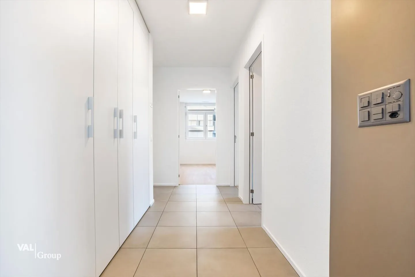 Découvrez un espace lumineux et agréable - Photo 5 sur 12