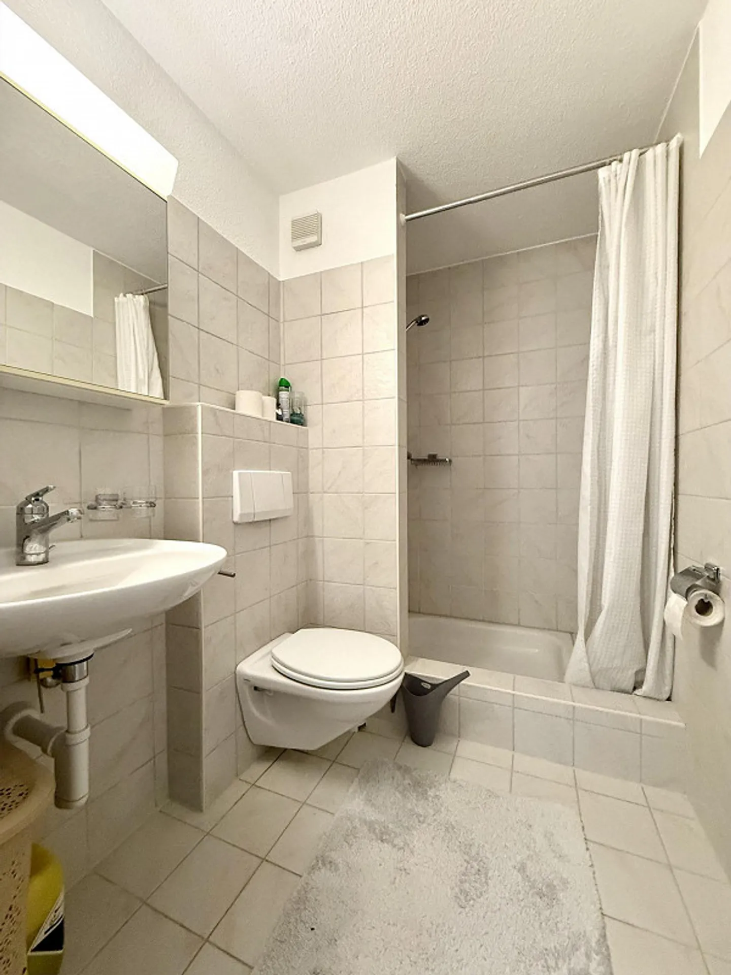 Cozy 4.5-room apartment with balcony in a quiet location in Nürensdorf - Photo 9 of 11