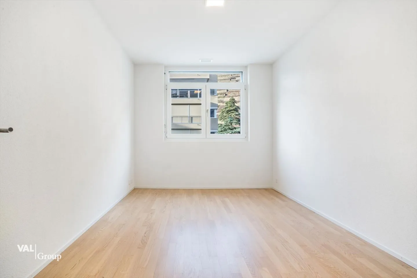 Découvrez un espace lumineux et agréable - Photo 7 sur 12