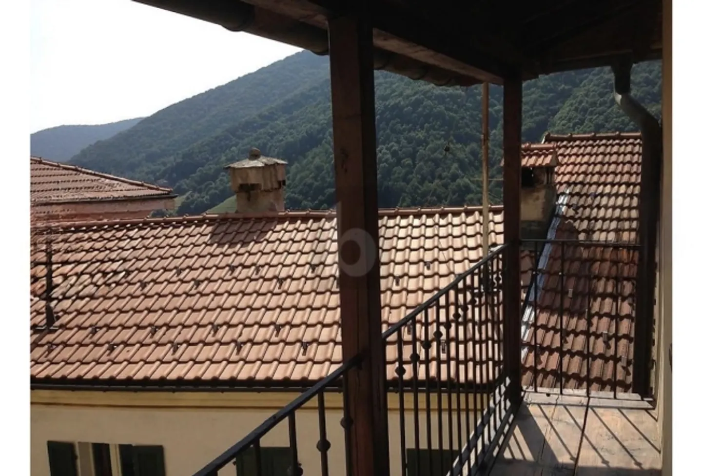 «CENTRALE CON BELLISSIMA VISTA SULLA VALLE» - Foto 3 von 6