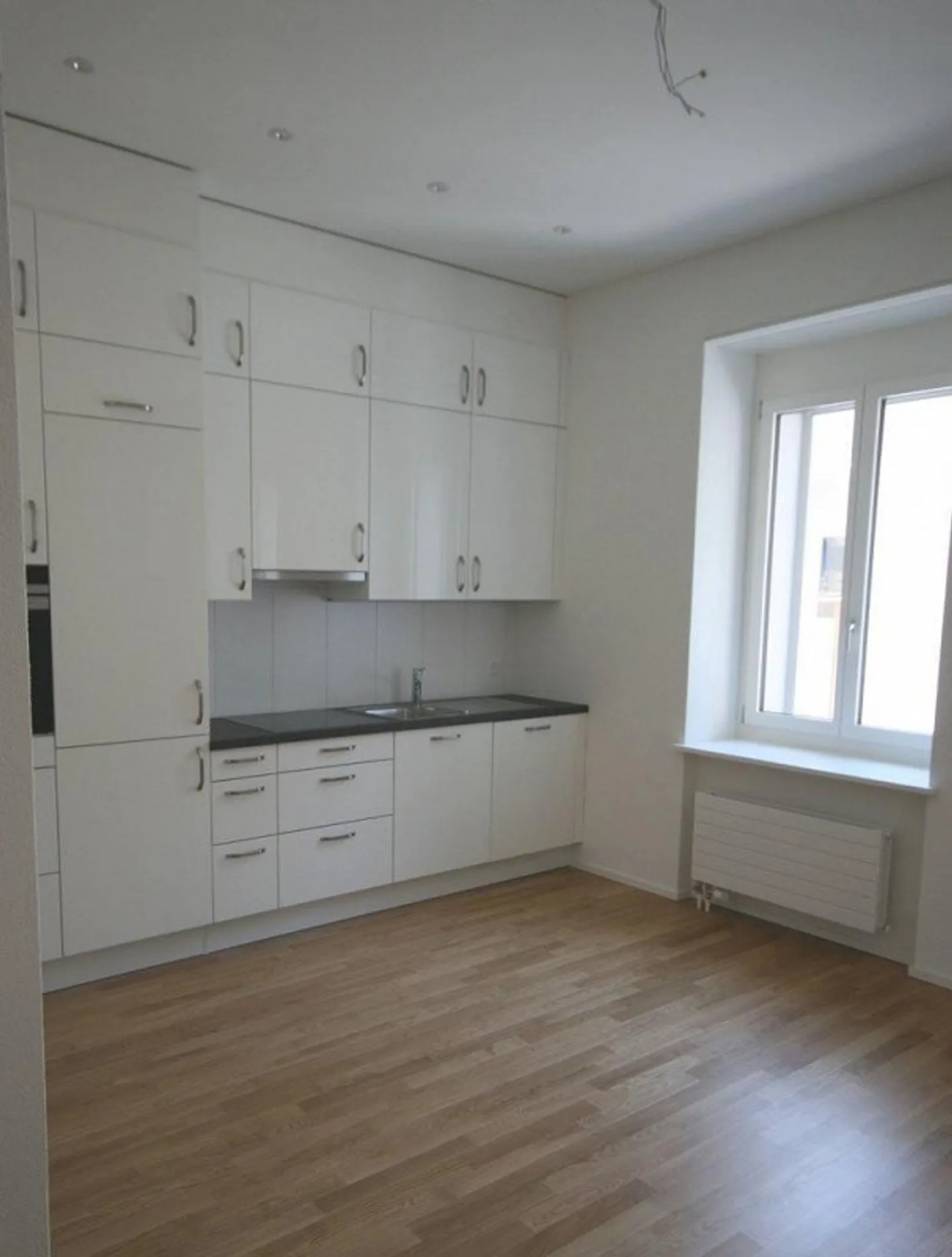 Renovated apartment in an urban residential area - Photo 5 of 6