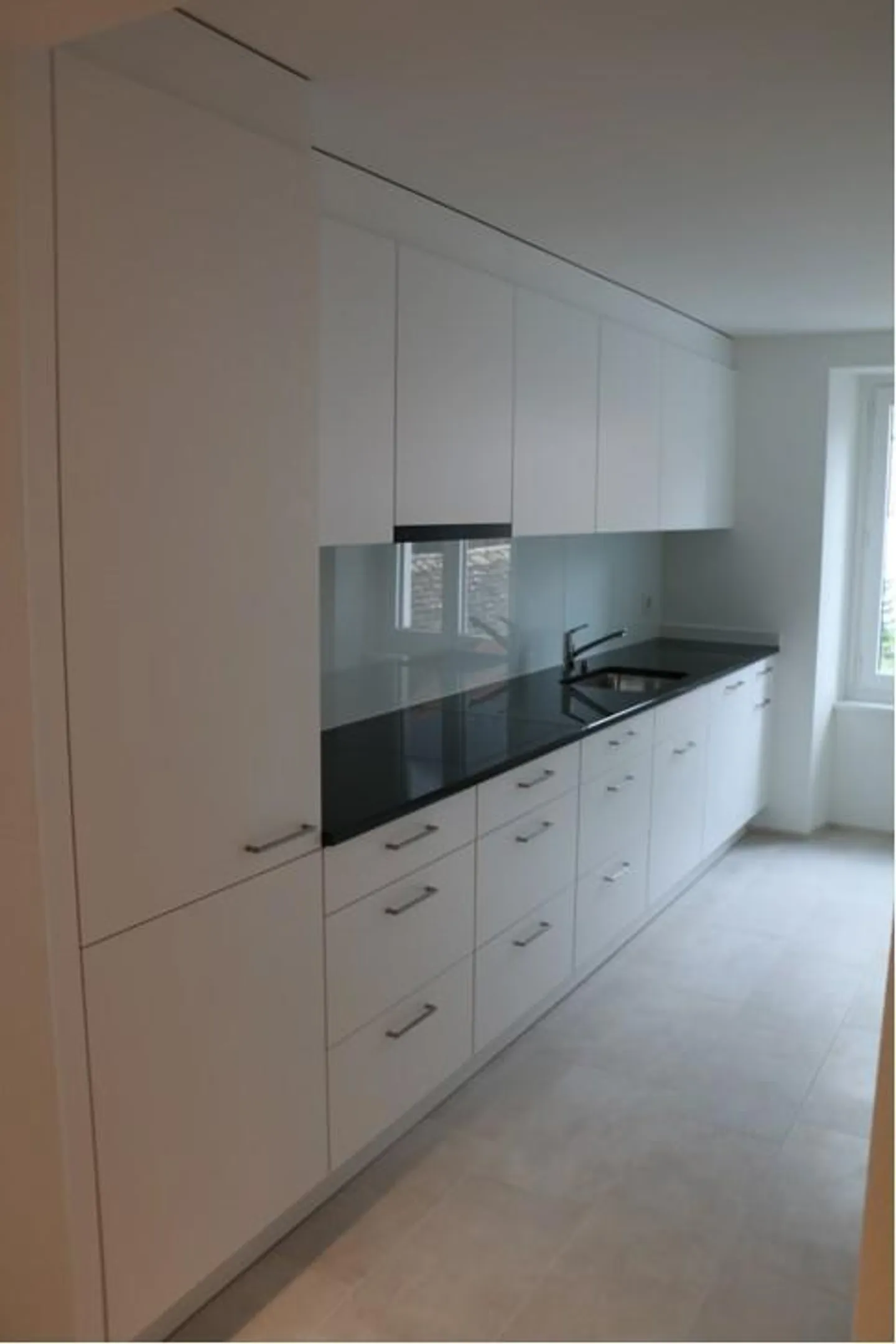 Emplacement résidentiel attrayant au centre - Photo 2 sur 3