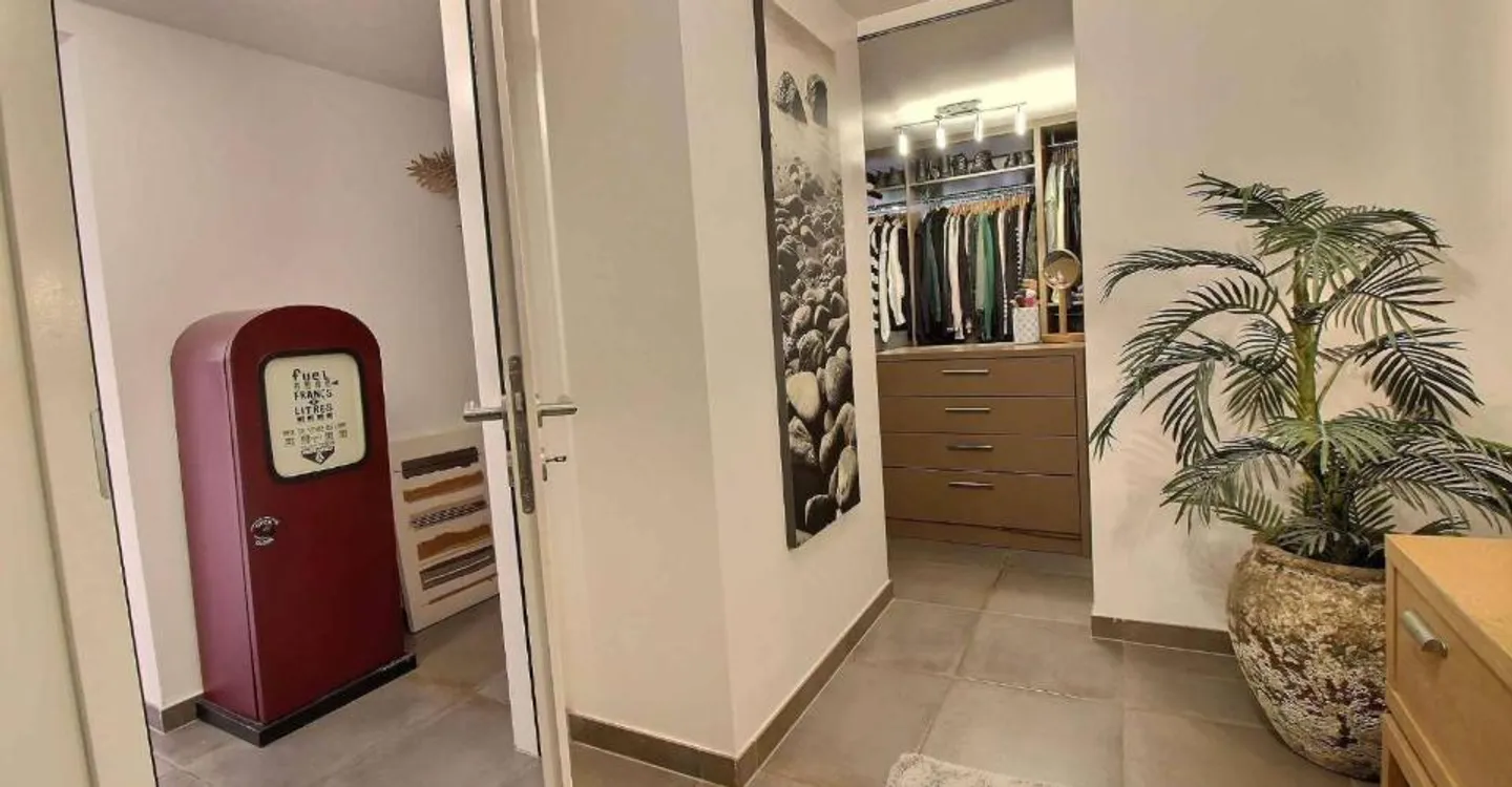 Appartamento di 2.5 locali con giardino privato - Foto 5 di 6