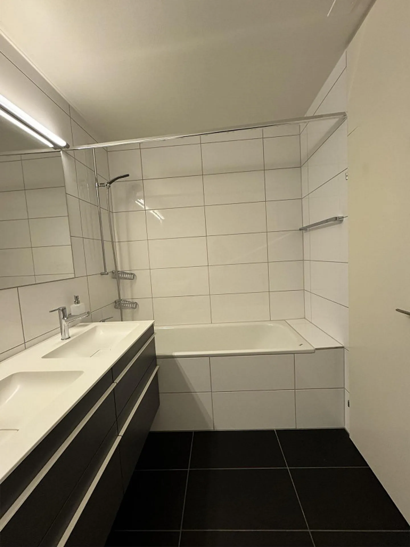 Charming 3.5 / 4-room apartment in Basel at Petersplatz - Photo 15 of 18