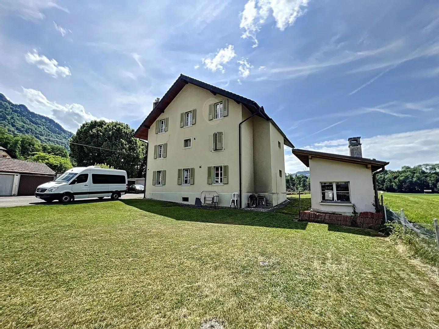 2.5 Room Apartment - Photo 1 of 3