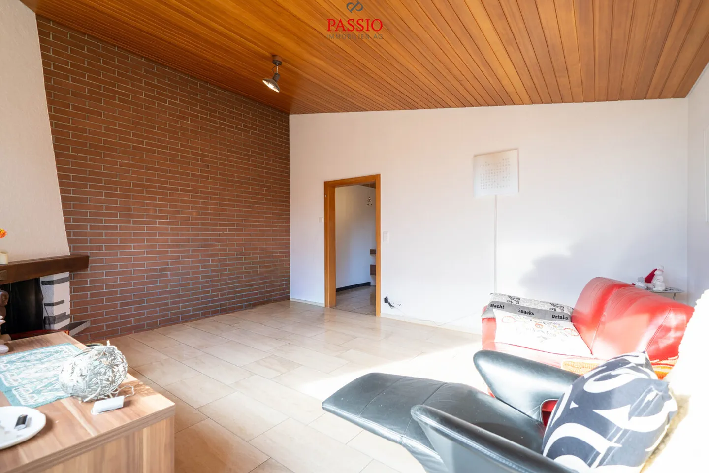 Maison semi-détachée de 7,5 pièces avec vue sur le lac et potentiel - Photo 19 sur 33