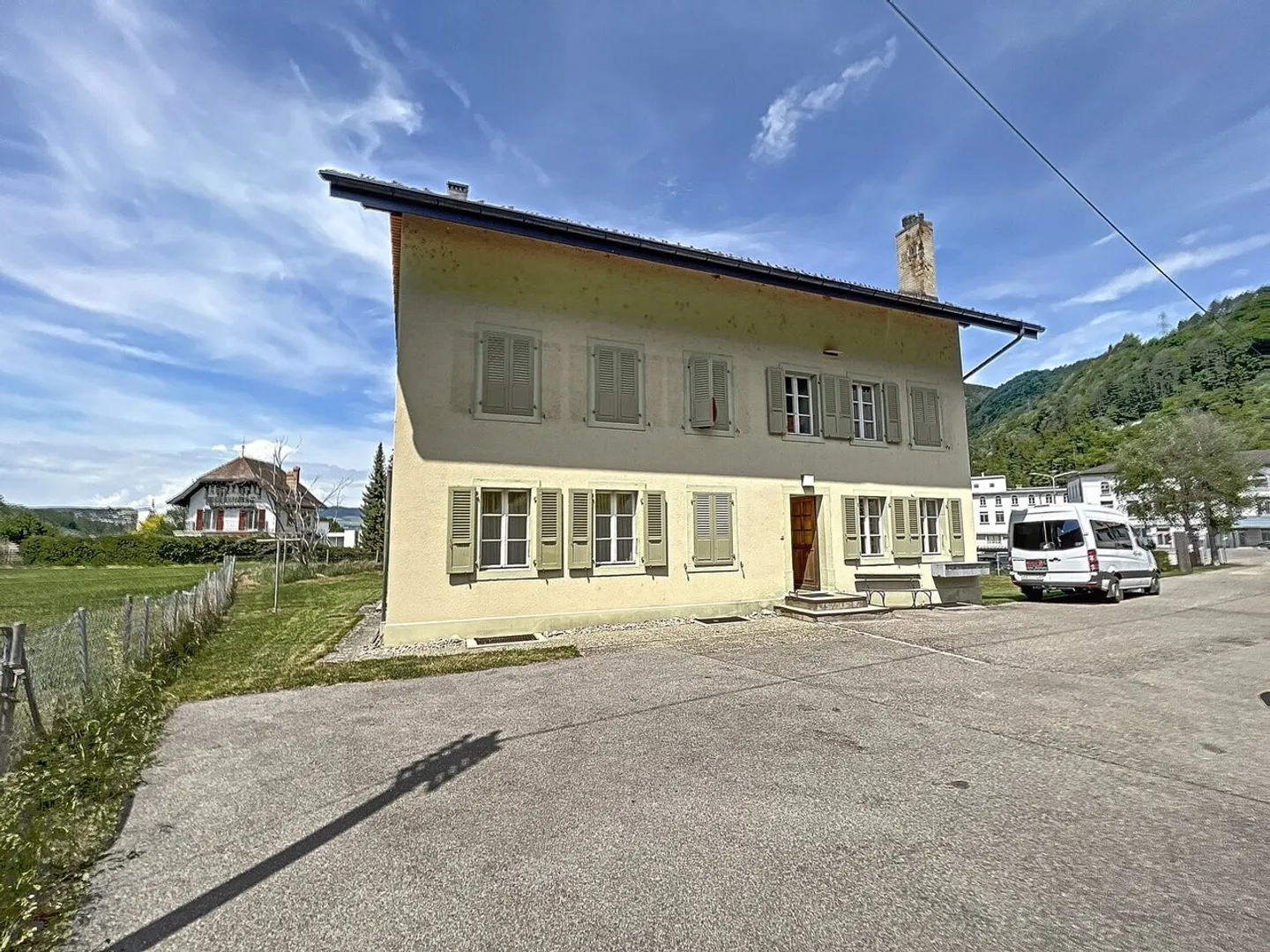 2.5 Room Apartment - Photo 3 of 3