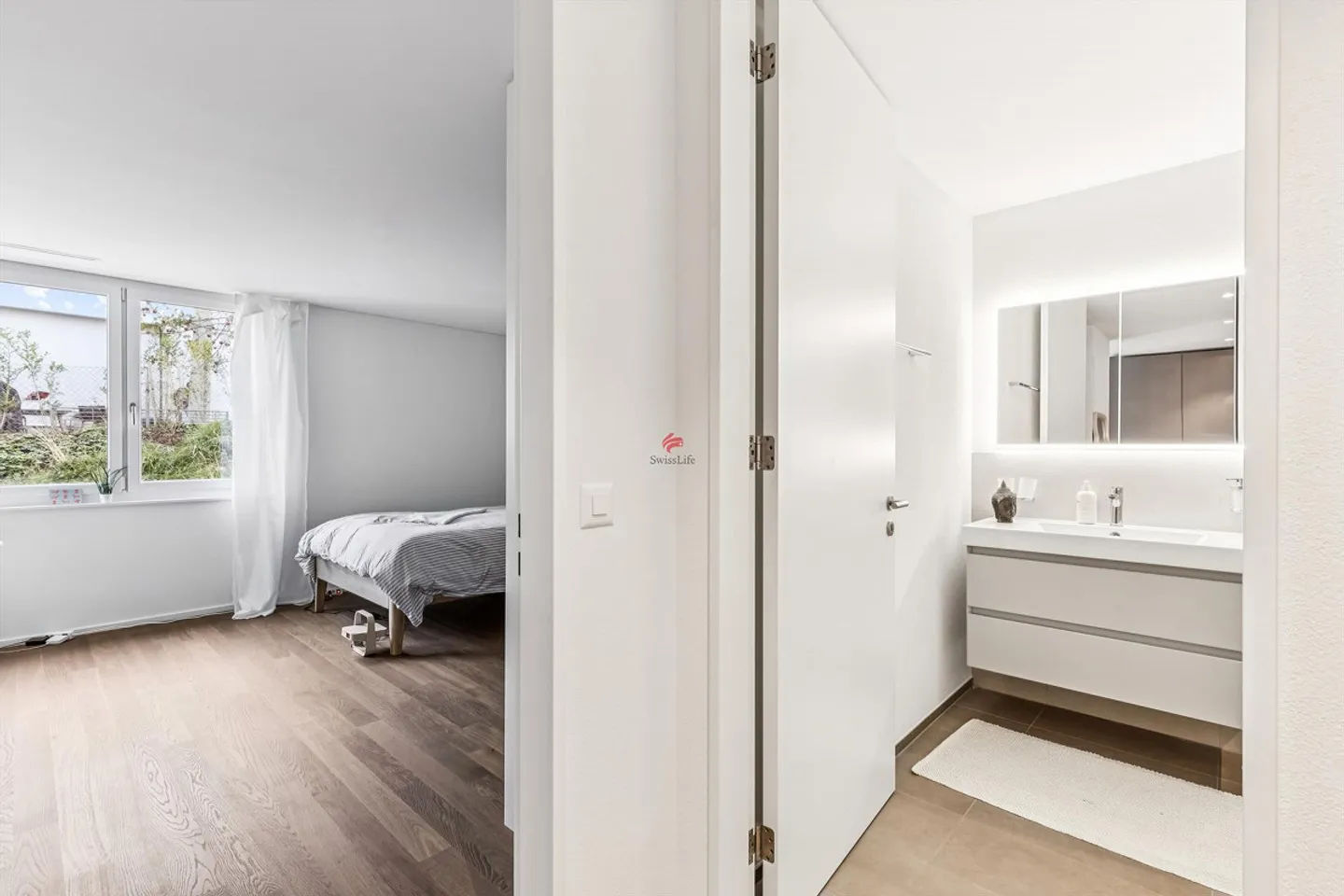 Stylish Living in the Green - in the Heart of Zurich - Photo 7 of 17