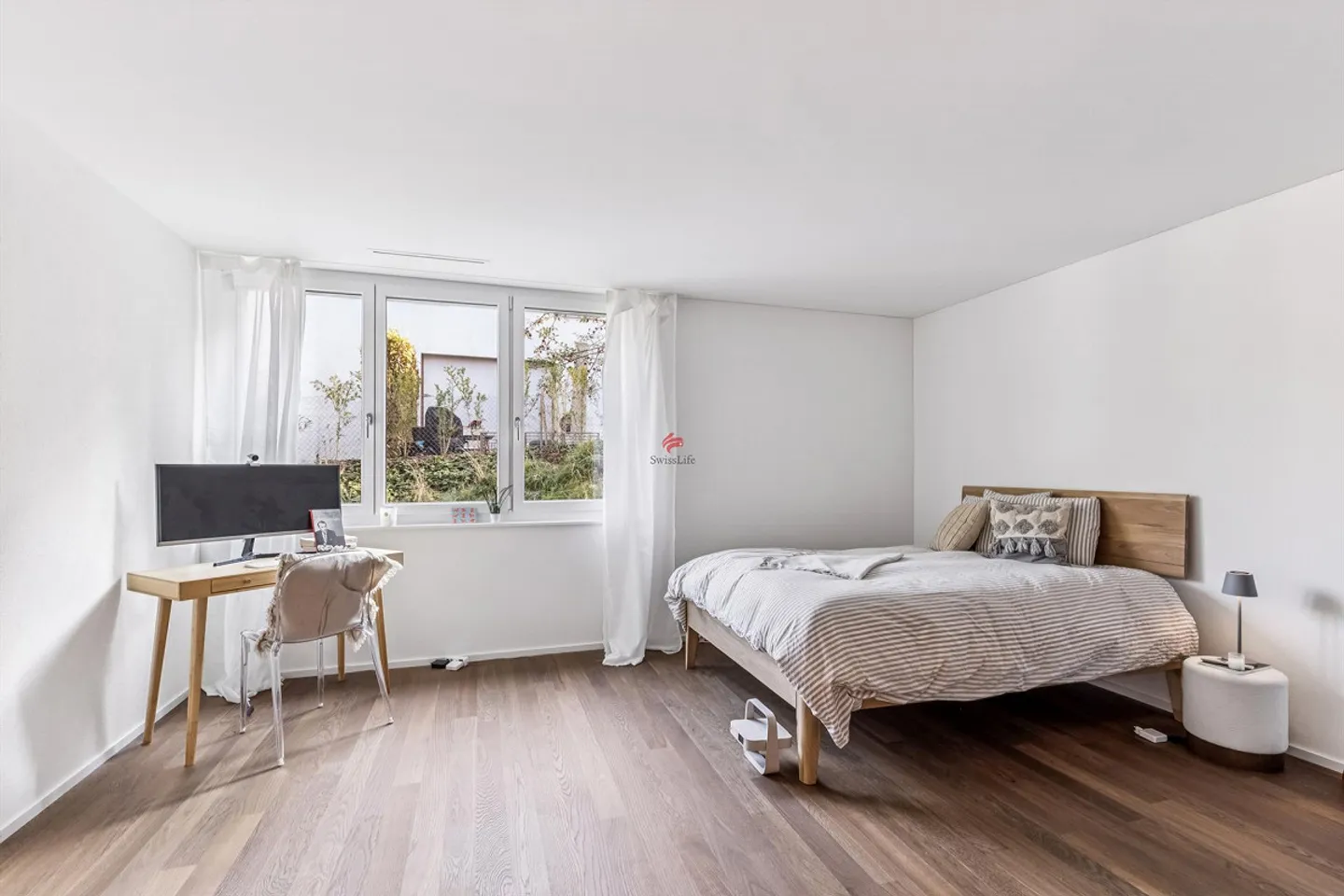 Stylish Living in the Green - in the Heart of Zurich - Photo 8 of 17
