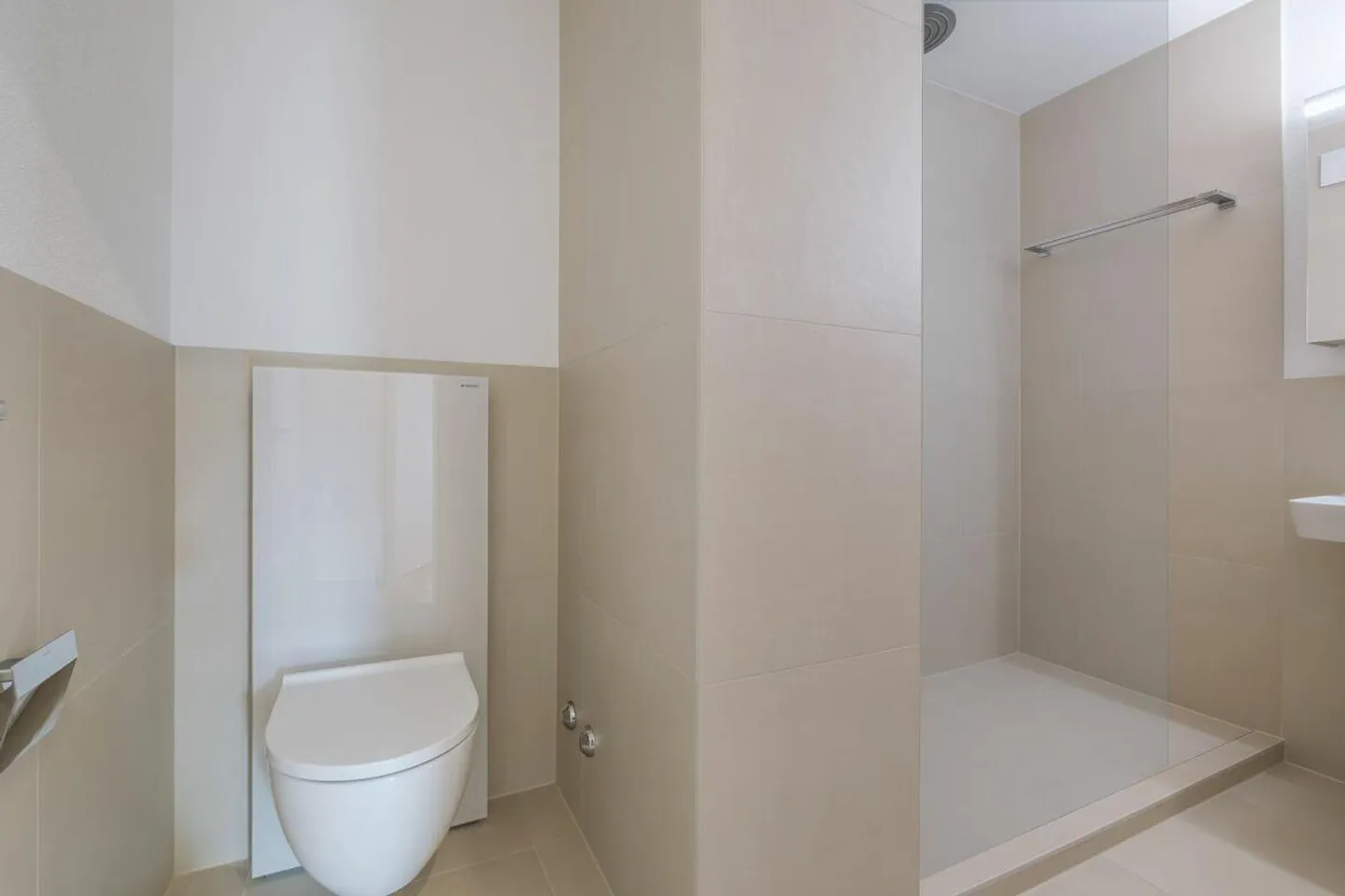 Frisch renovierte Wohnung mit grosser Terrasse im Herzen von Bremgarten BE - Foto 5 von 9