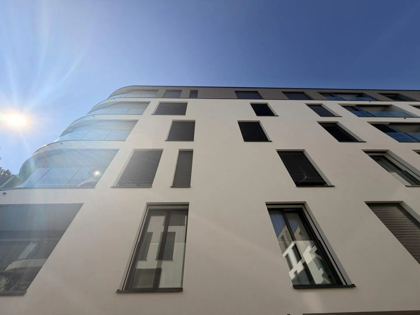 New 2.5-room penthouse apartment with large terrace (furnished) - Photo 14 of 15