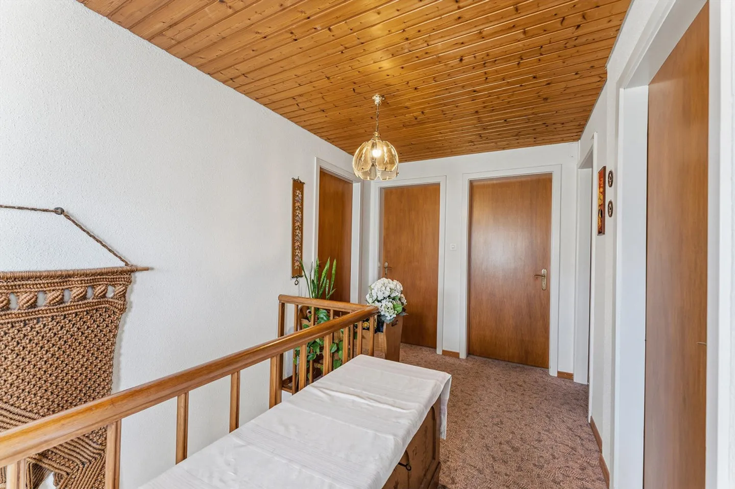 Charming Family Home with Garden - Photo 10 of 14