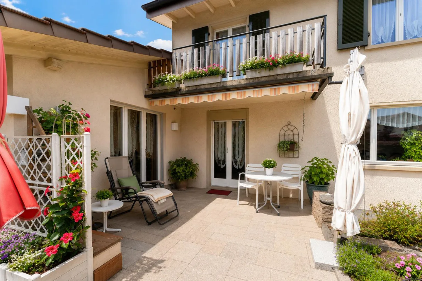Charming Family Home with Garden - Photo 13 of 14