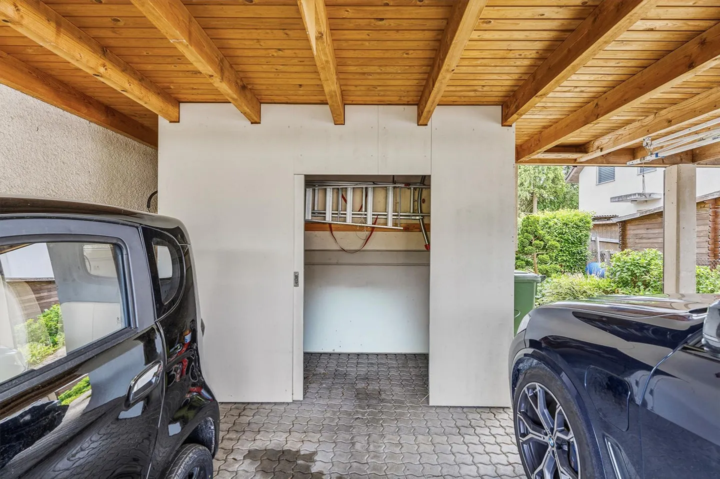 Charming Family Home with Garden - Photo 14 of 14