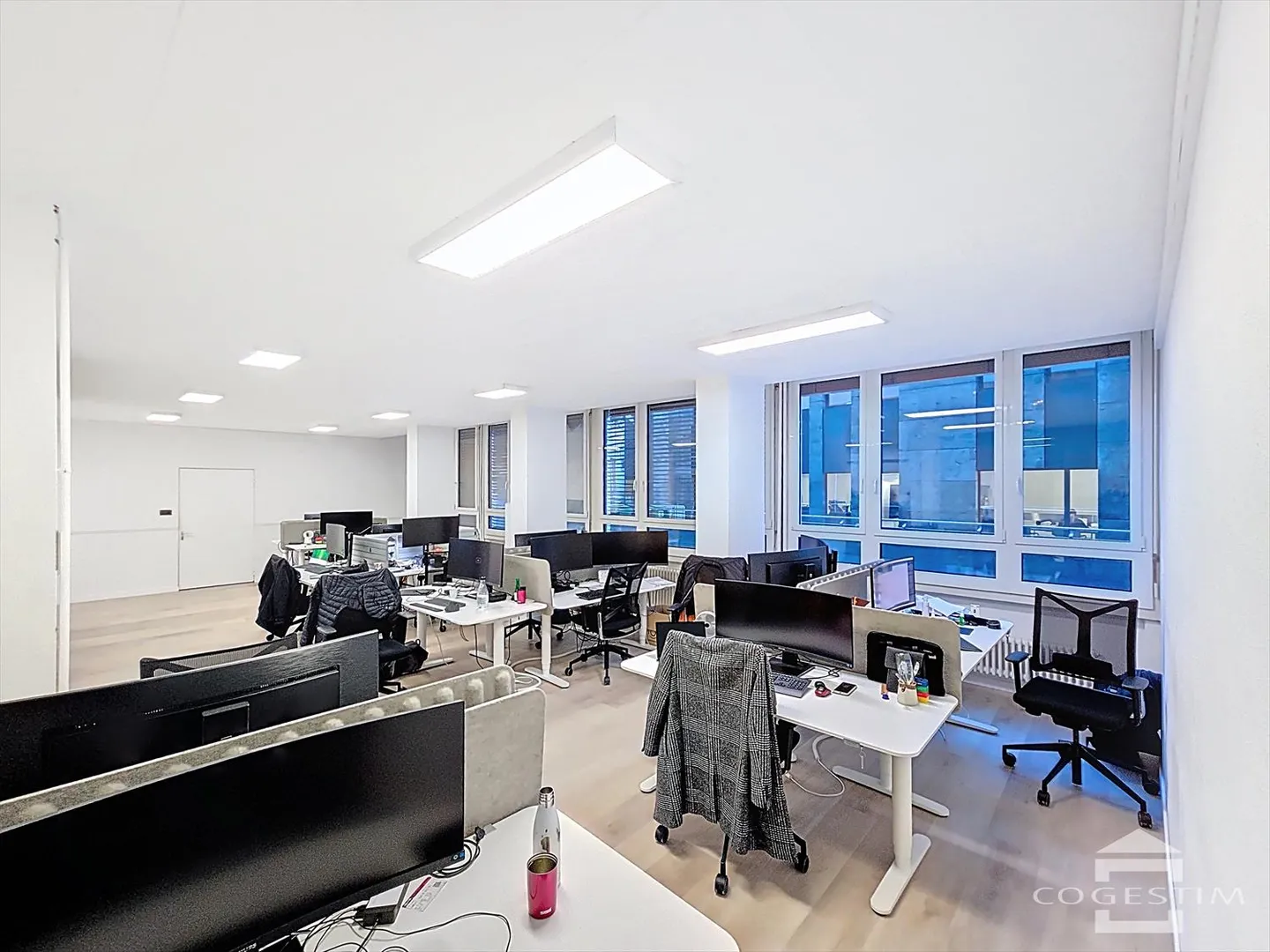 Bureau - Photo 2 sur 11