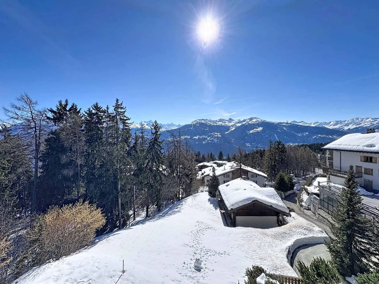 MAGNIFICENT 6.5 ROOM DUPLEX/PENTHOUSE APARTMENT IN THE CENTER WITH VERY NICE AMENITIES - Photo 2 of 12