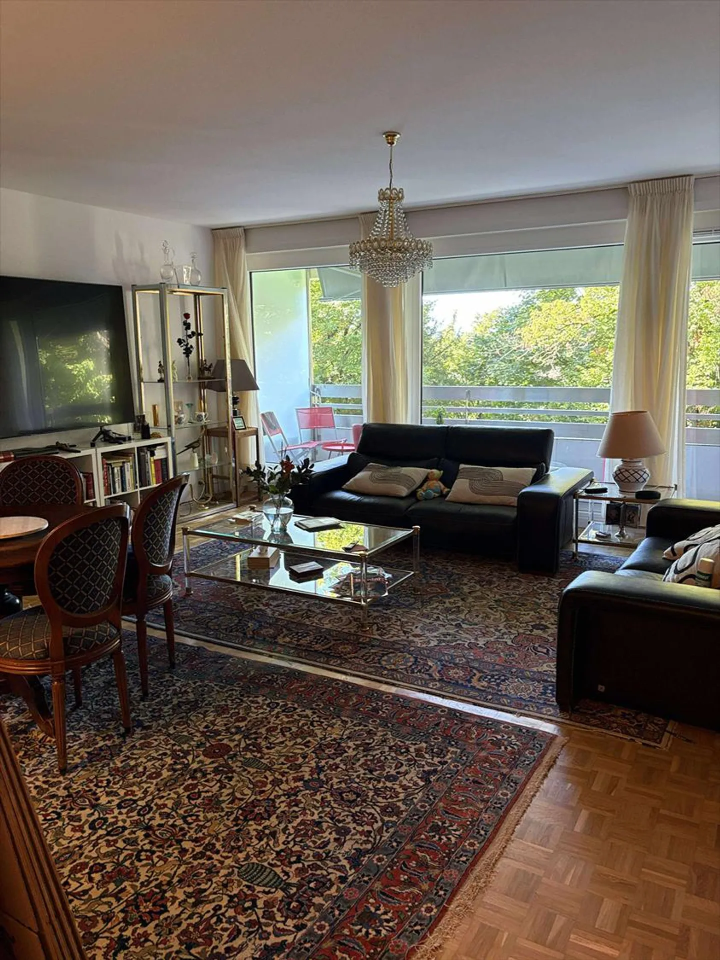 4-room apartment - Photo 1 of 8