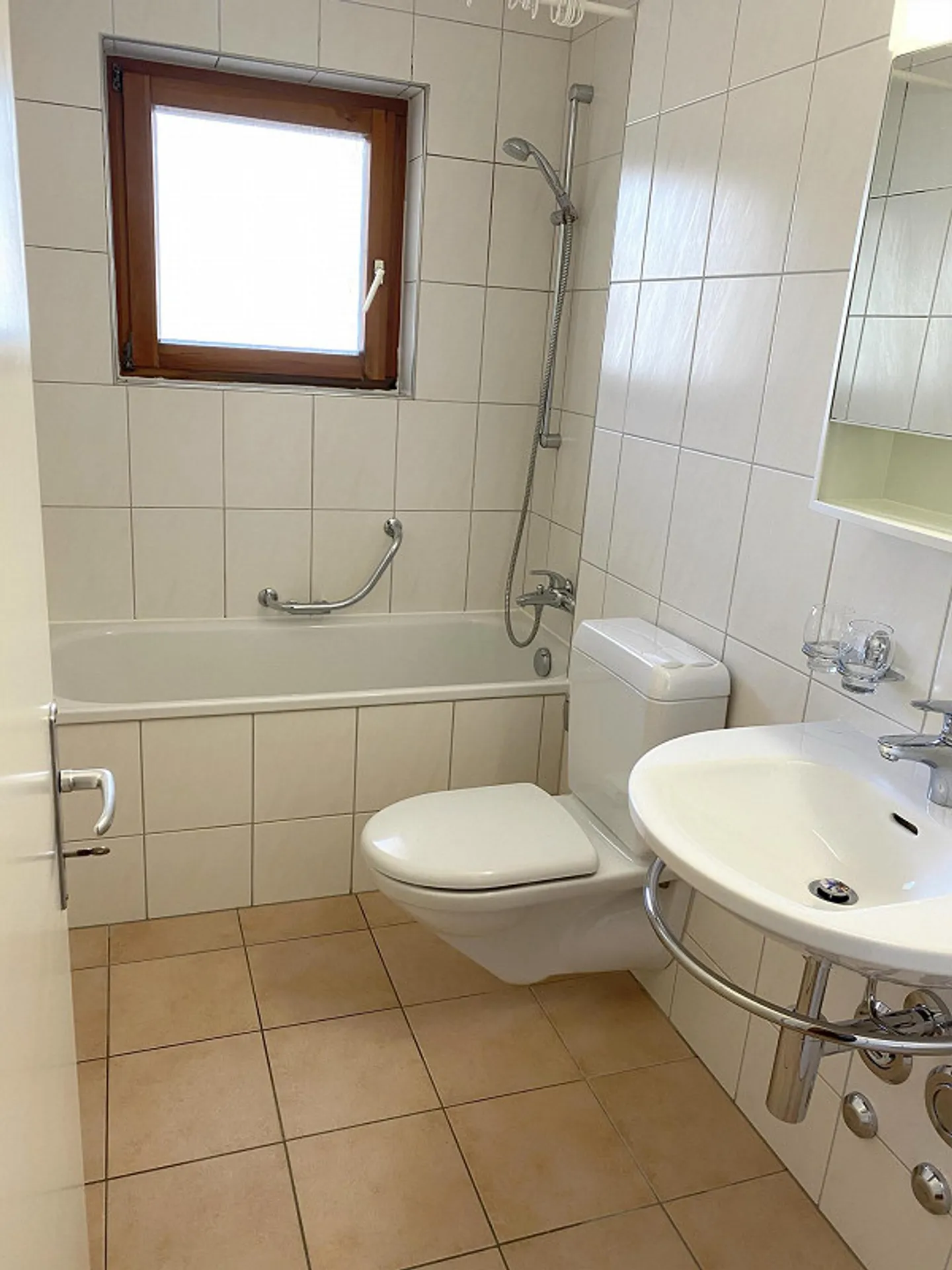 Family-friendly apartment in Neuhausen - Photo 8 of 11