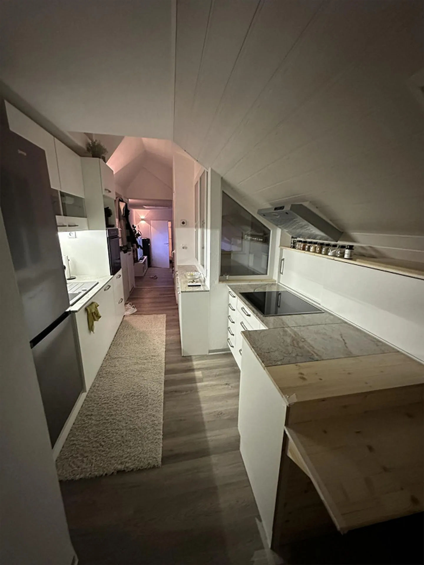 Helle 3.5-Zimmer-Dachwohnung mit 2 Badezimmern - Foto 7 von 10