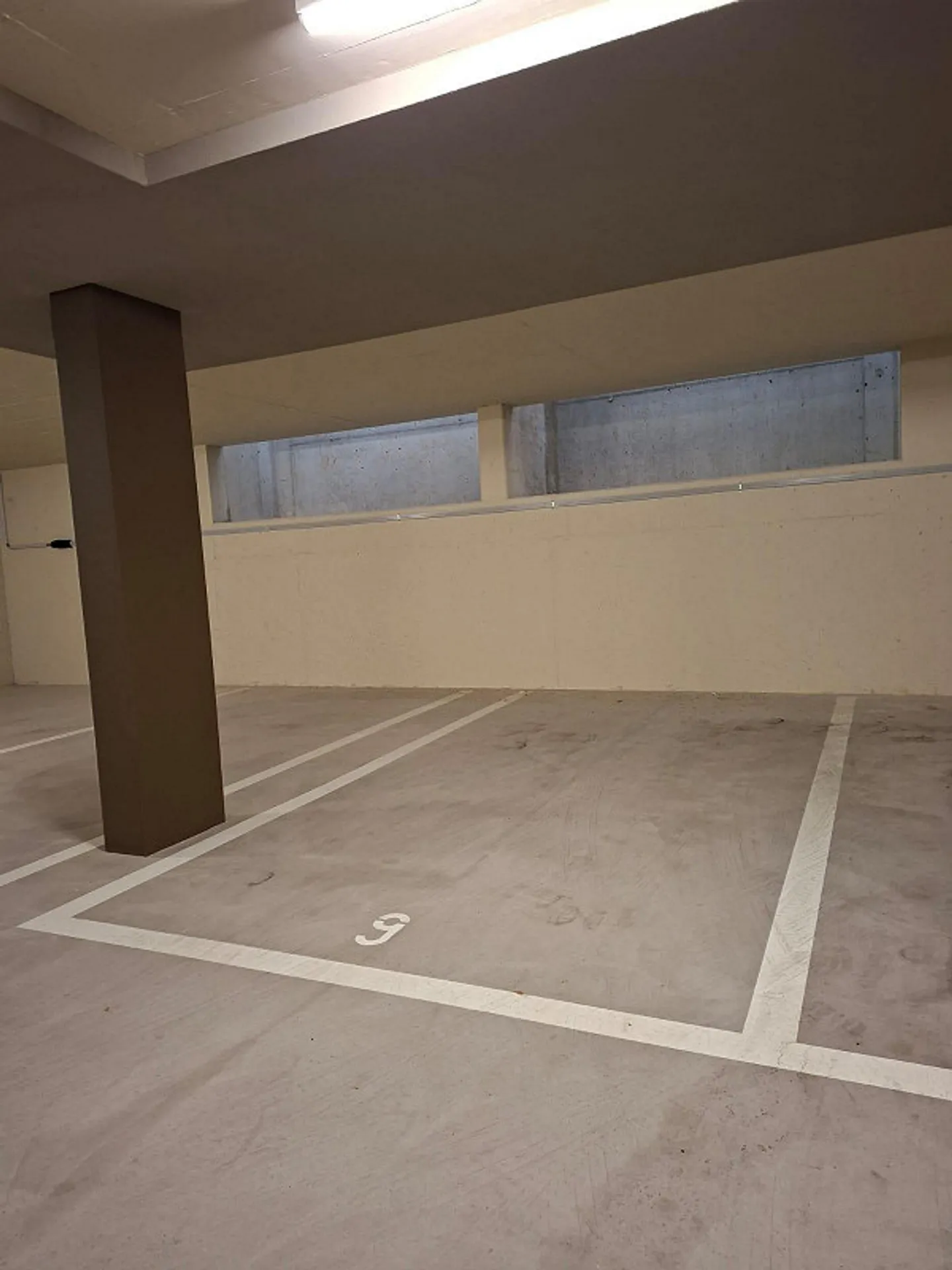 Posto auto in affitto - Foto 2 di 3