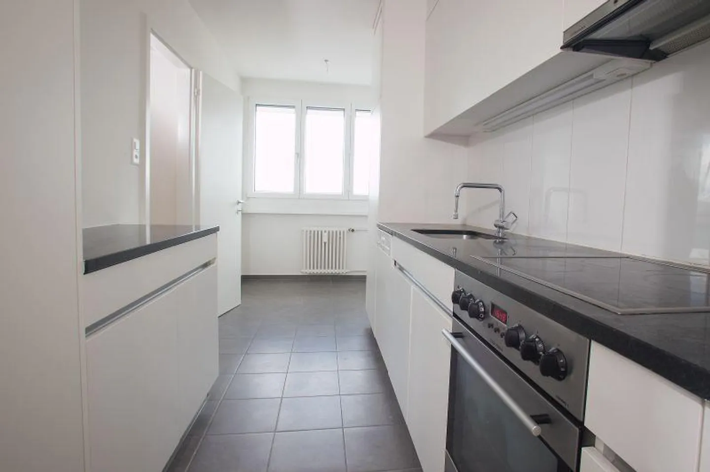 3.5-room apartment for rent in the Lehenmatt district! - Photo 2 of 7