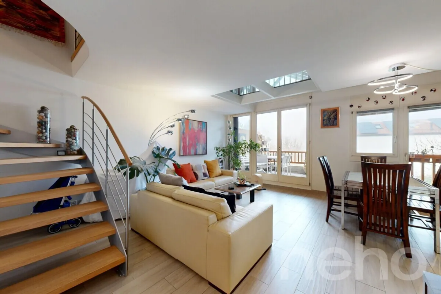 Elegante attico mansardato 4.5 locali, tranquillo e luminoso a Choulex - Foto 4 di 13