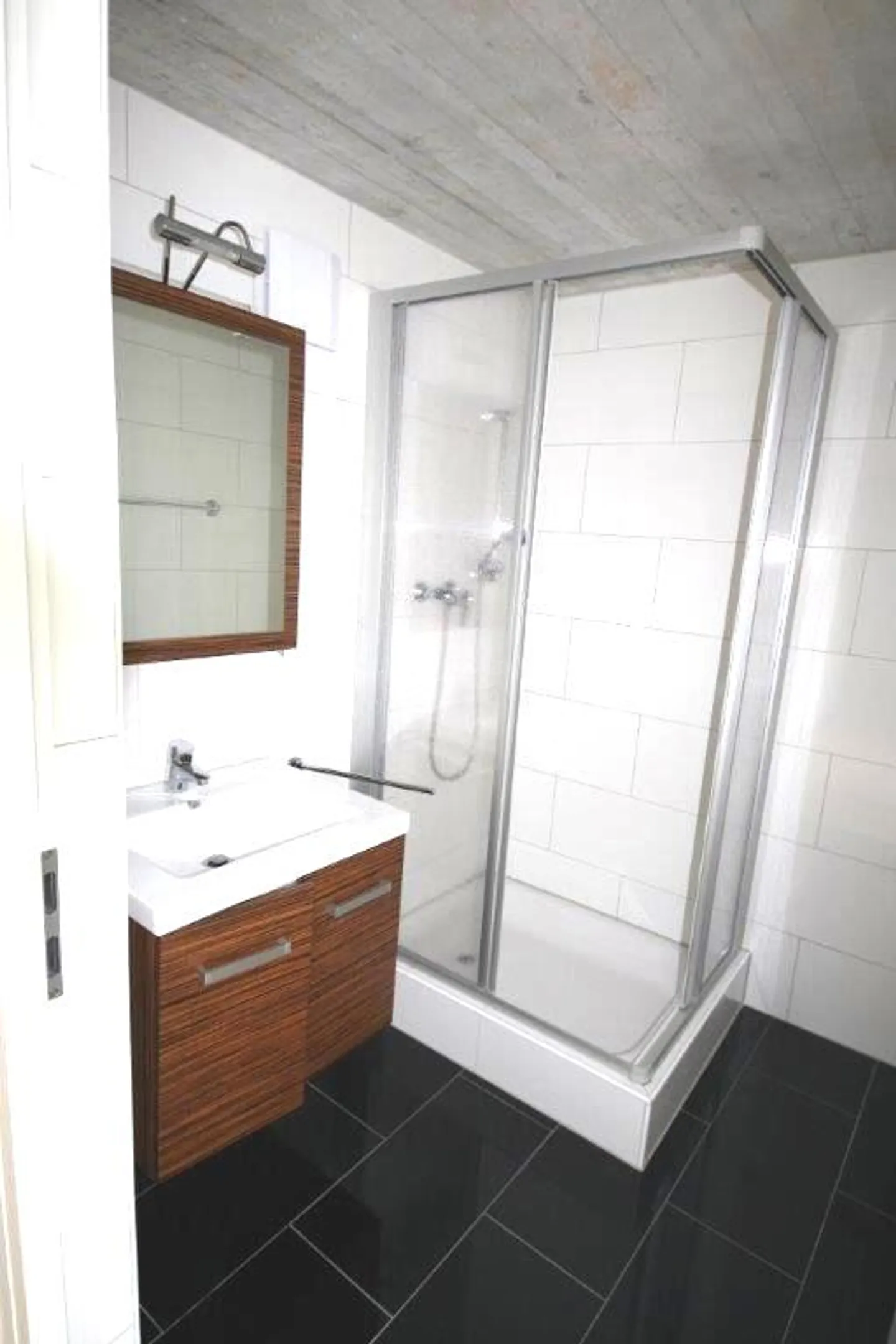 Appartement en maisonette moderne cherche nouveau résident ! - Photo 8 sur 12