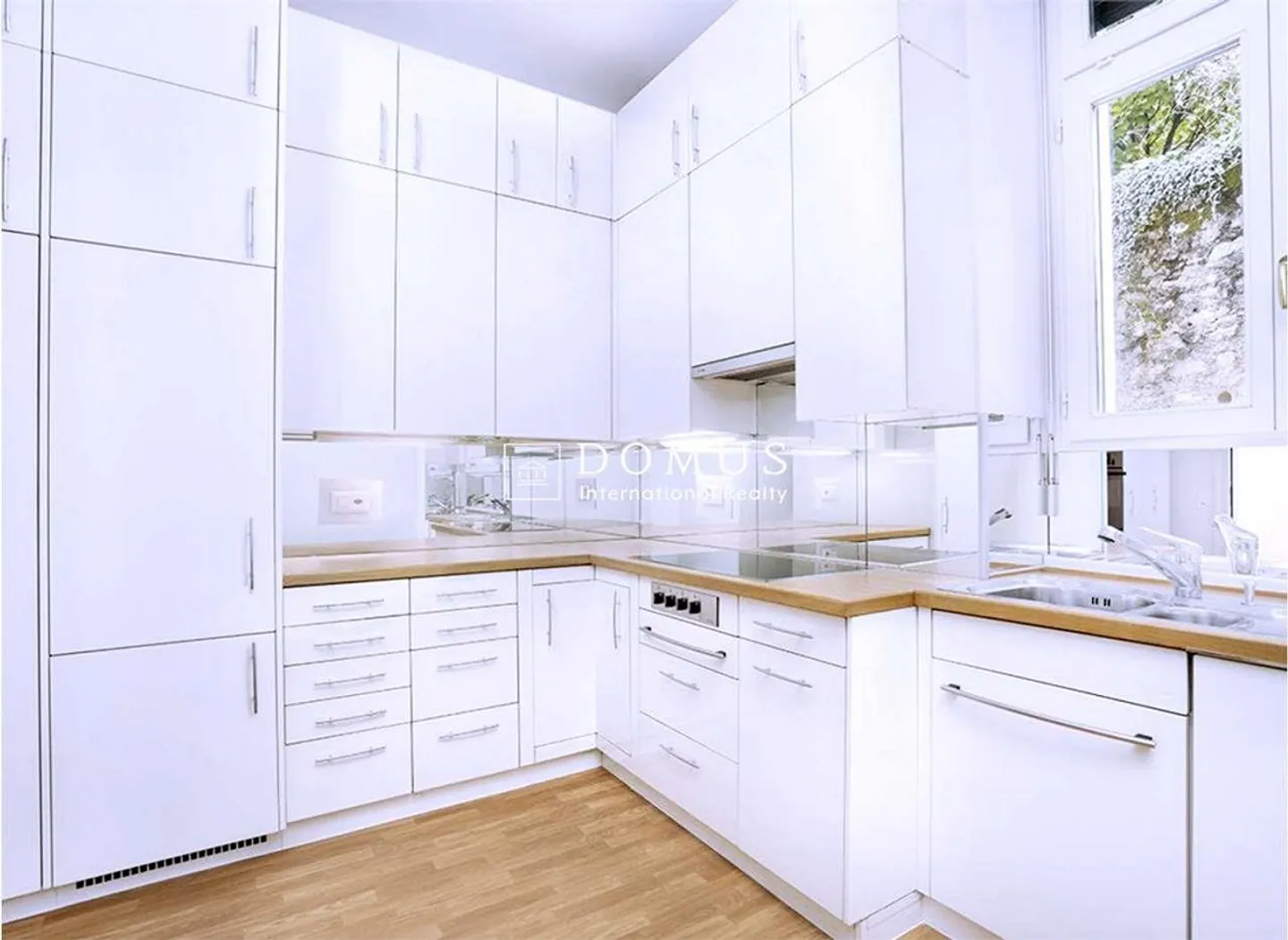 Appartamento Elegante con Vista Lago - Foto 3 di 8