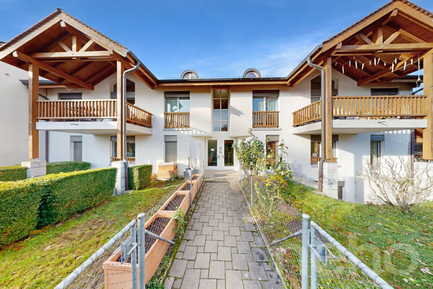 Elegante attico mansardato 4.5 locali, tranquillo e luminoso a Choulex - Foto 12 di 13