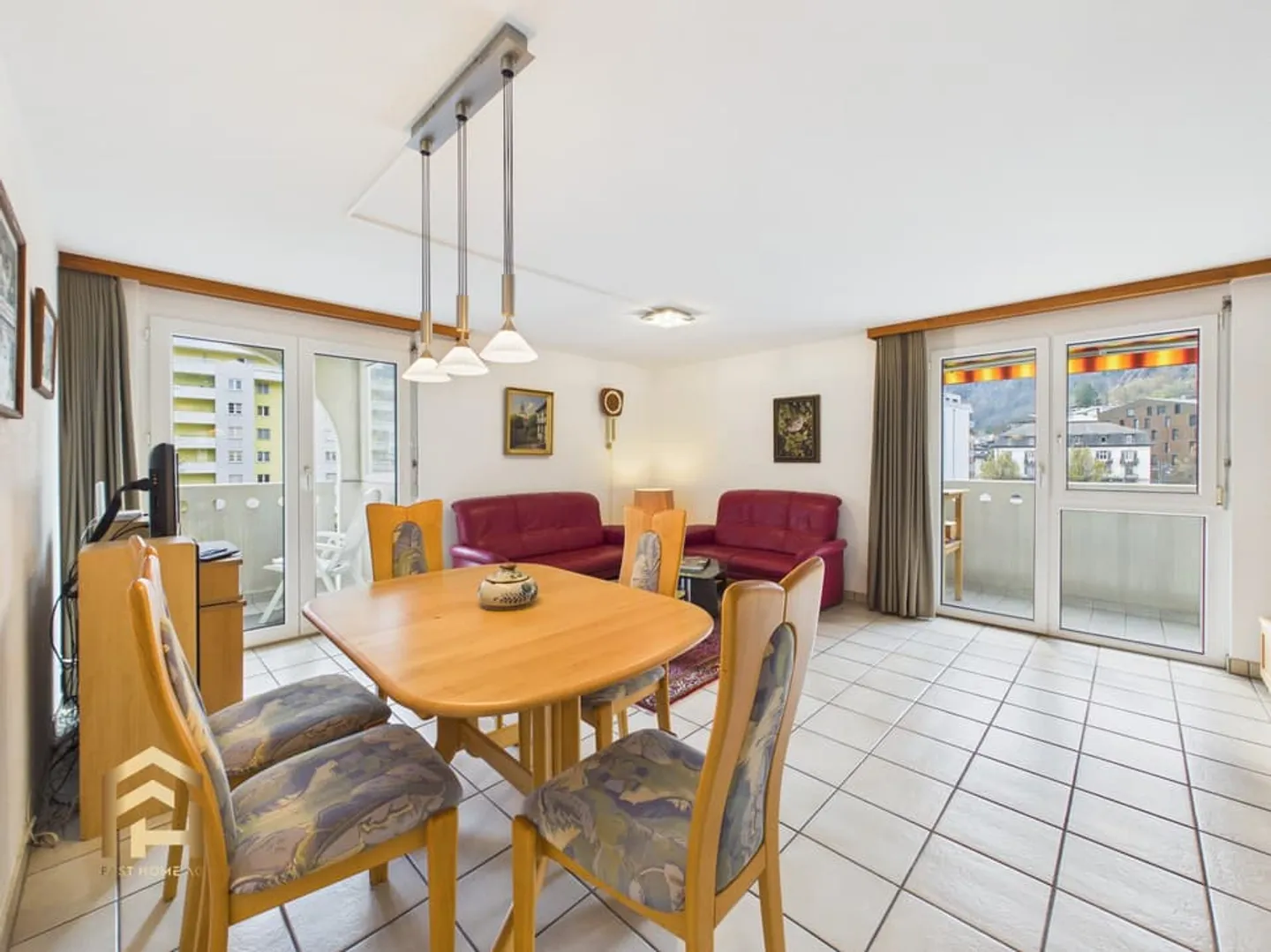 Sunny 4.5-room apartment with two balconies, winter garden and view - Photo 4 of 13