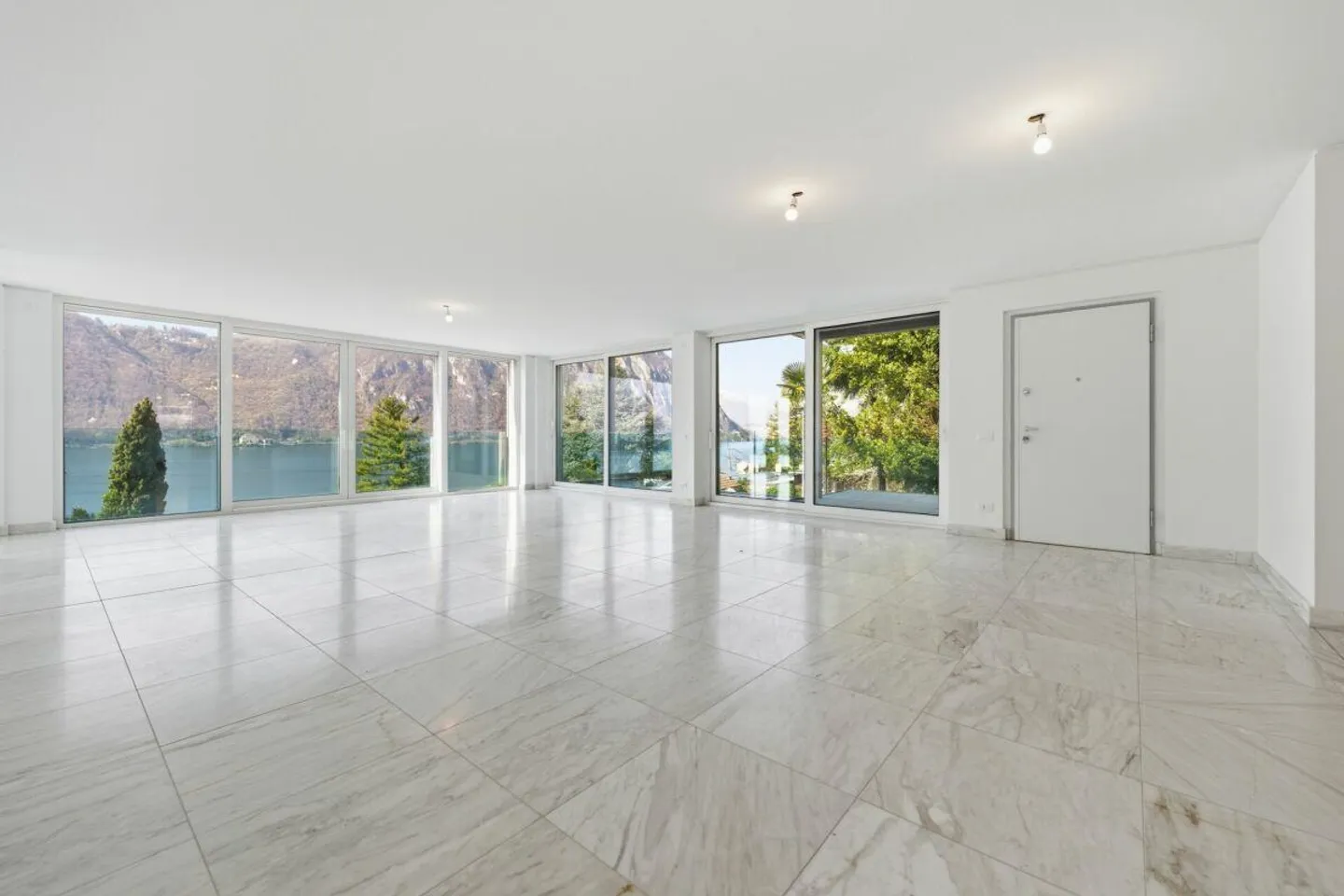 Luxuriöses Apartment mit Seesicht - Foto 2 von 17