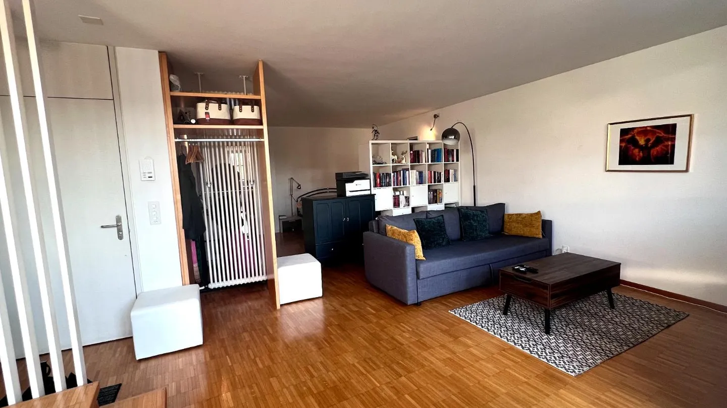 Limité jusqu'au 30.09.2027 - Appartement lumineux de 1,5 pièce au cœur de la vieille ville - Photo 3 sur 9