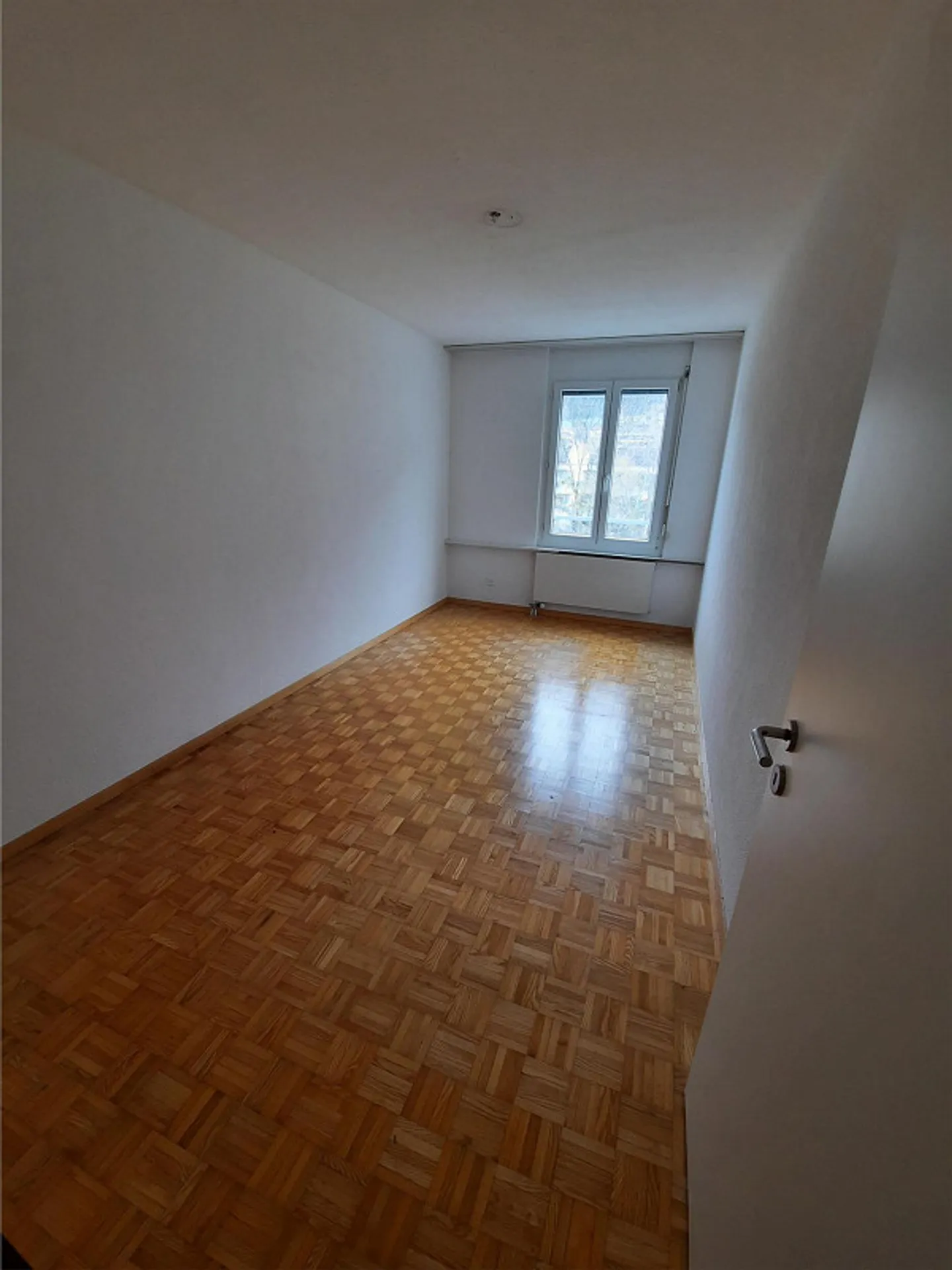 Bellissimo appartamento di 4,5 stanze in un quartiere adatto alle famiglie - Foto 5 di 8