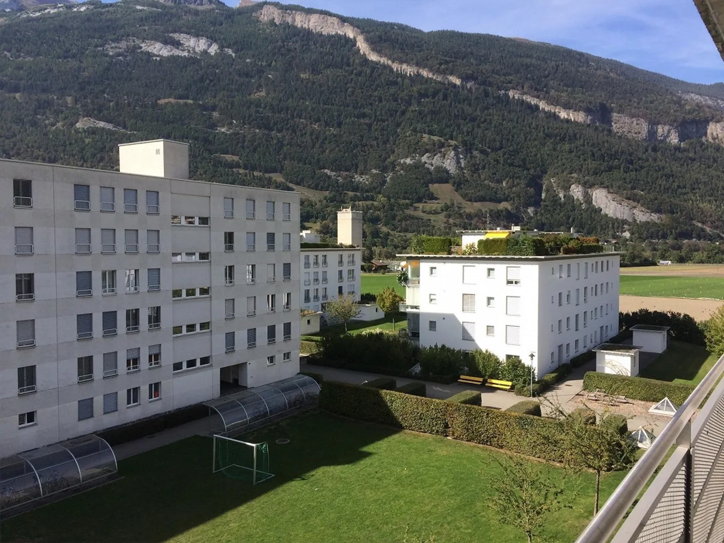 Bellissimo appartamento di 4,5 stanze in un quartiere adatto alle famiglie - Foto 1 di 8