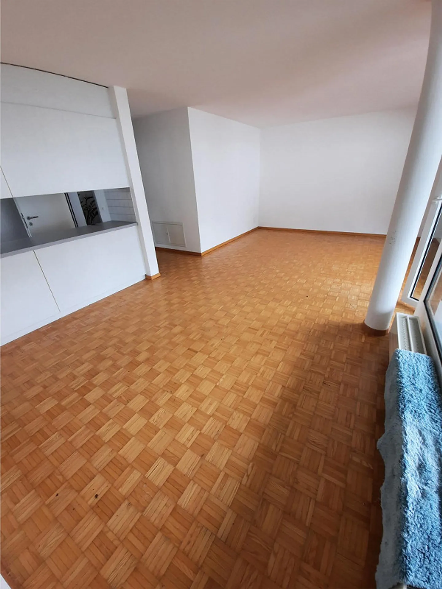 Bellissimo appartamento di 4,5 stanze in un quartiere adatto alle famiglie - Foto 2 di 8