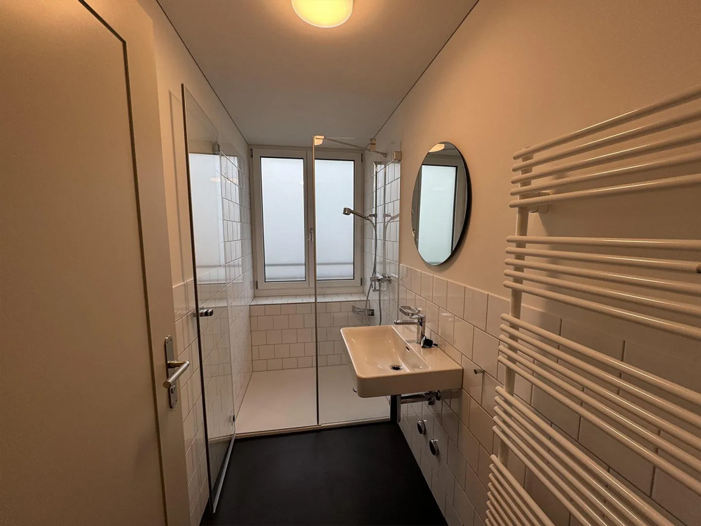 Prima locazione dopo ristrutturazione completa appartamento attico di 4,5 stanze con terrazza - Foto 9 di 13