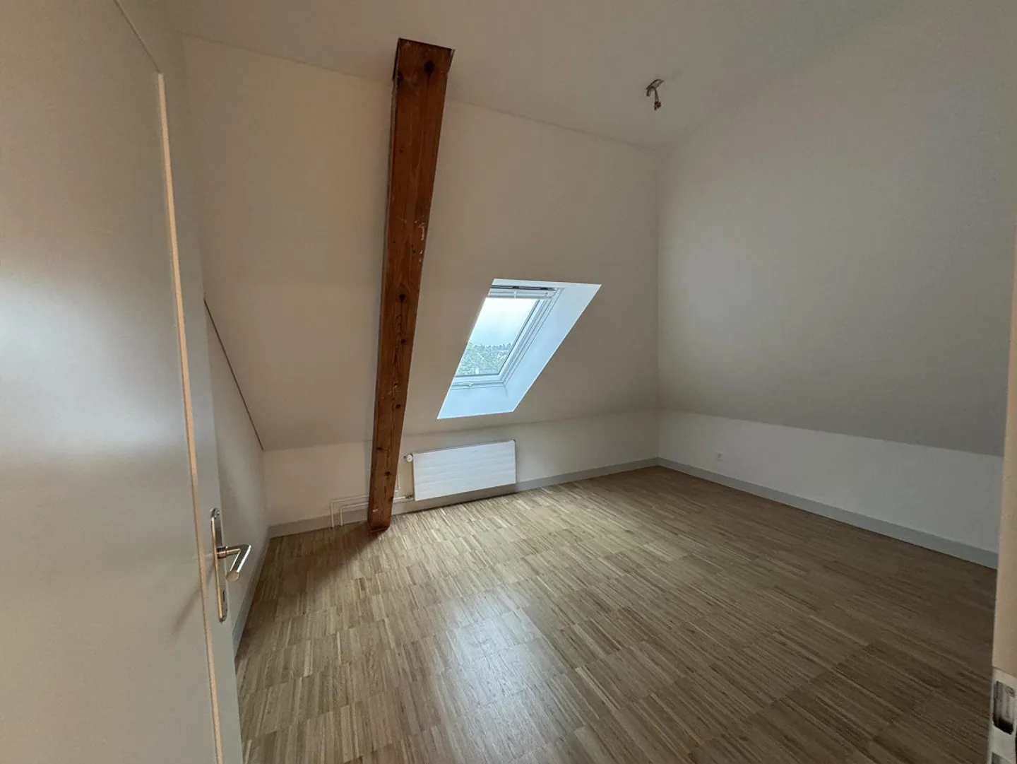 Prima locazione dopo ristrutturazione completa appartamento attico di 4,5 stanze con terrazza - Foto 10 di 13