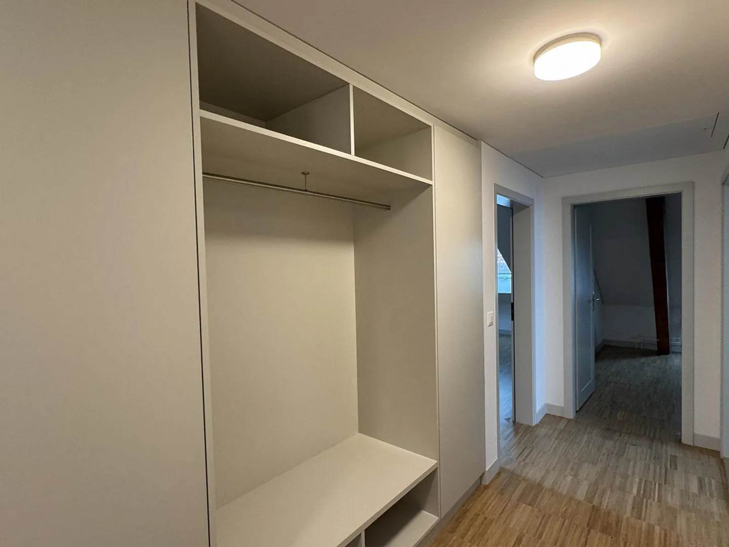 Prima locazione dopo ristrutturazione completa appartamento attico di 4,5 stanze con terrazza - Foto 12 di 13
