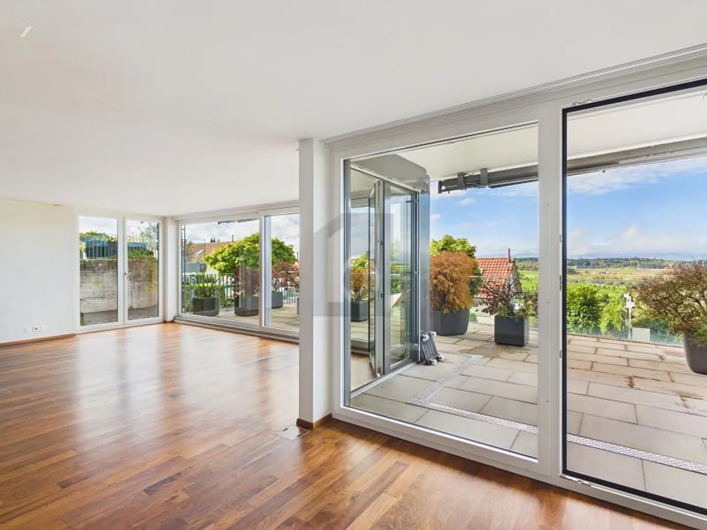 PLENTY OF SPACE WITH WONDERFUL VIEW INCLUDING PARKING - Photo 3 of 6