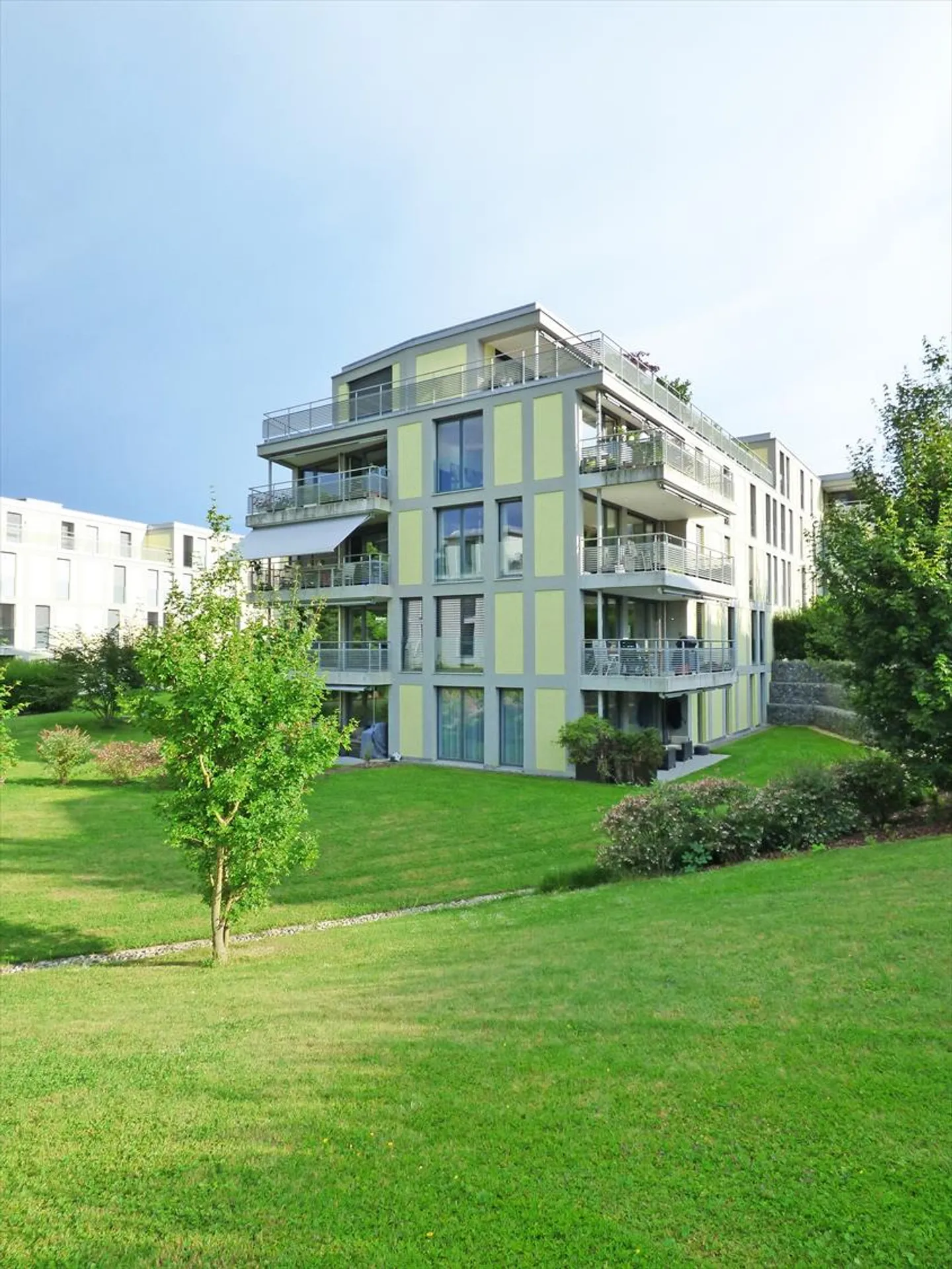 Posto auto in affitto - Foto 3 di 3