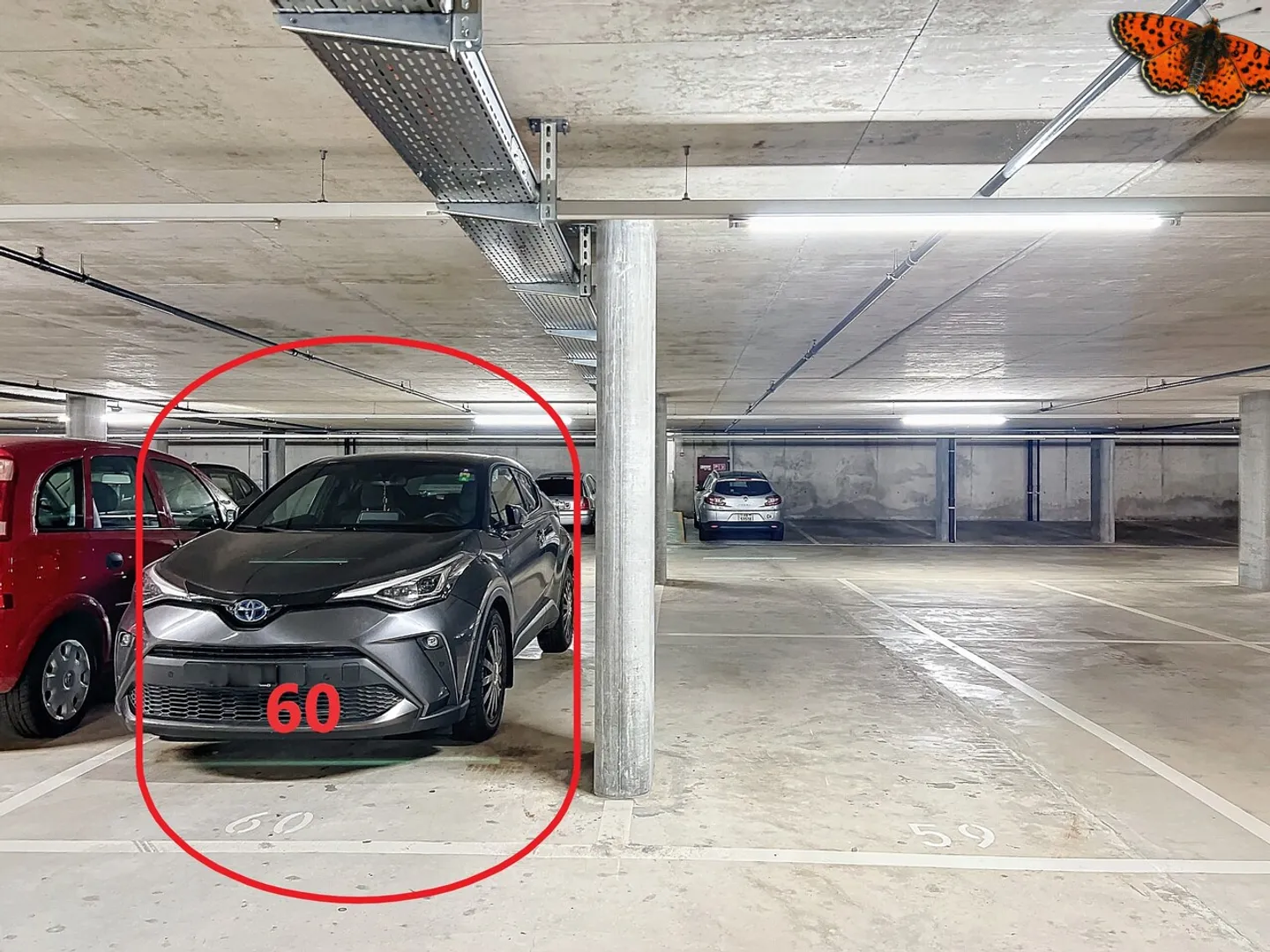 Covered parking space - Photo 2 of 4