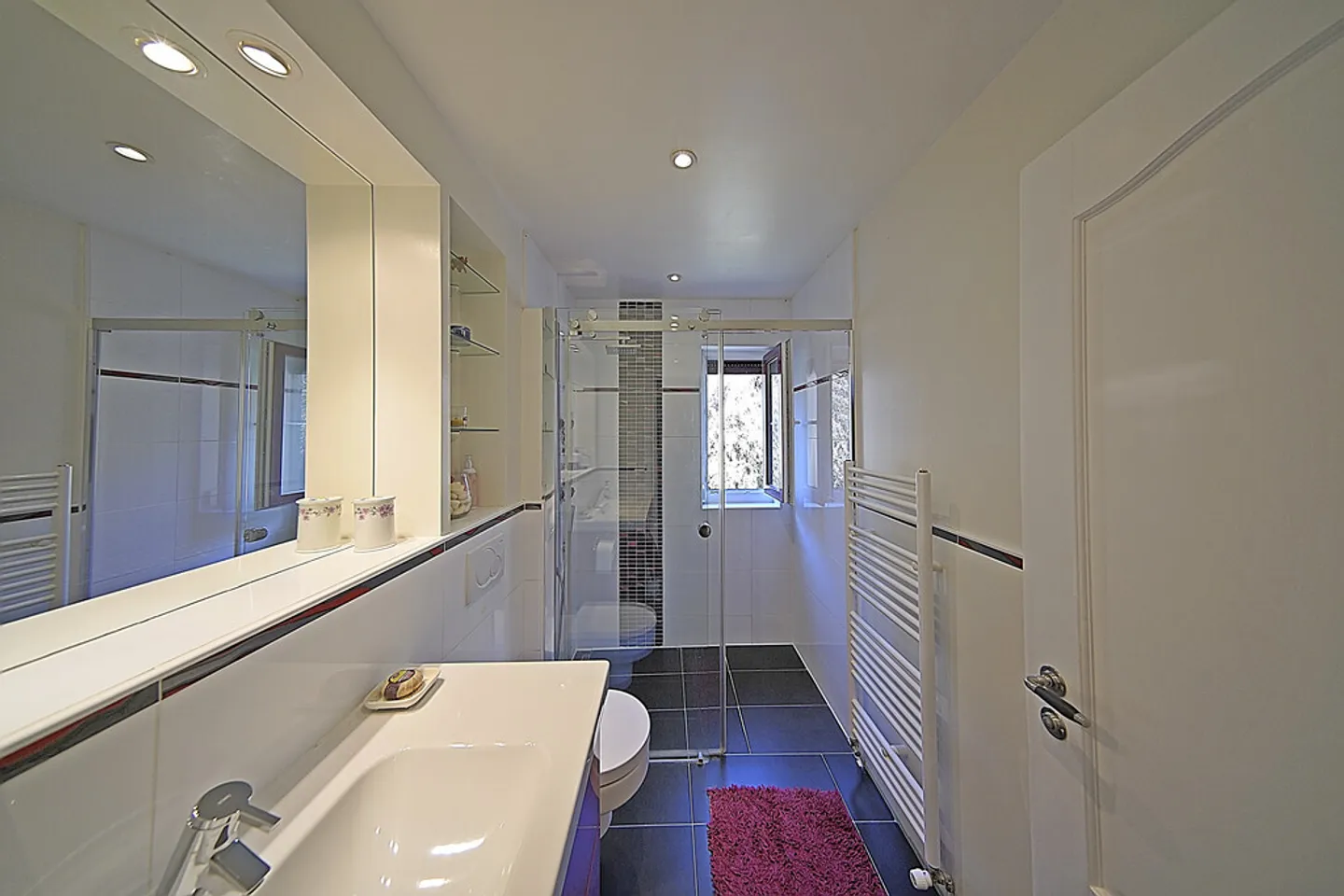 Außergewöhnliche 9-Zimmer-Villa - 6 Schlafzimmer - Foto 13 von 13