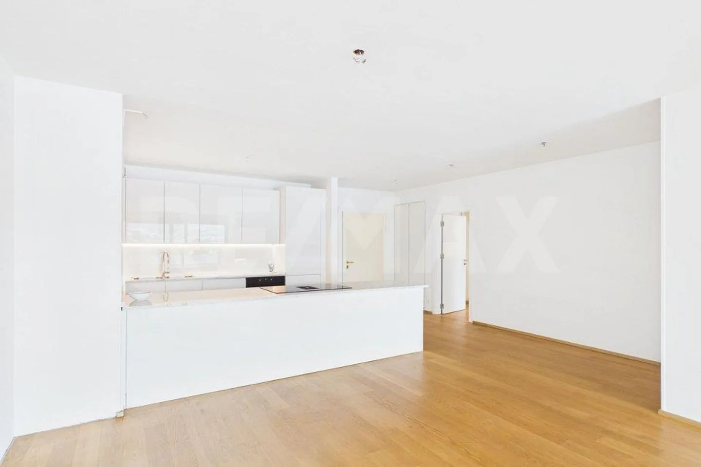 Vue imprenable sur le golfe de Lugano appartement élégant avec terrasse - Photo 12 sur 13