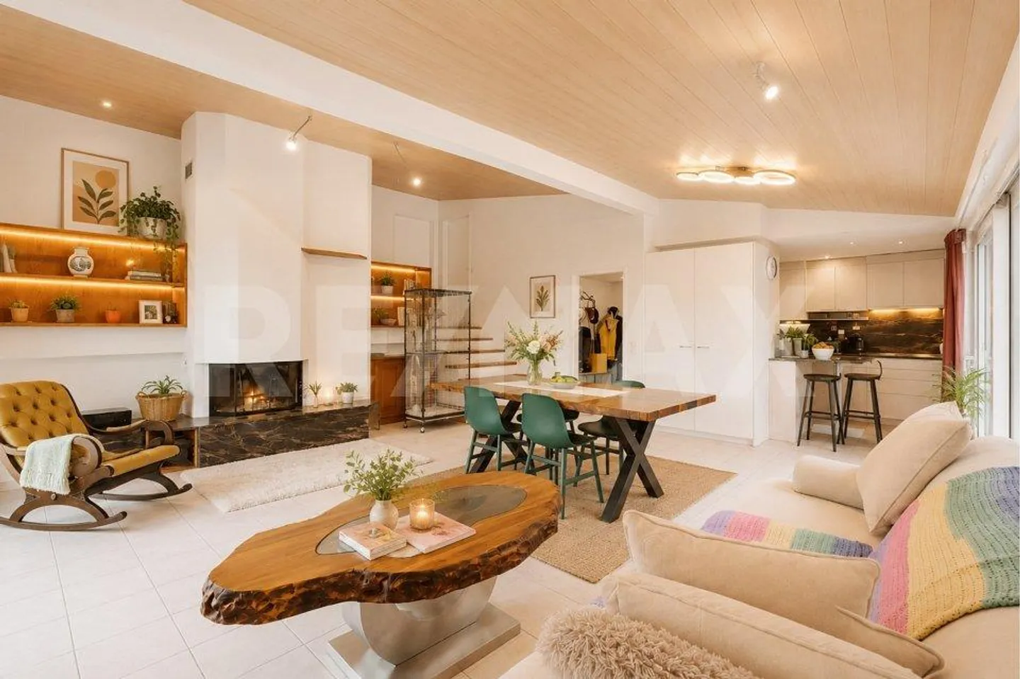 Family happiness in a sought-after residential area Charming 5.5-room single-family house with sunny garden - Photo 1 of 10