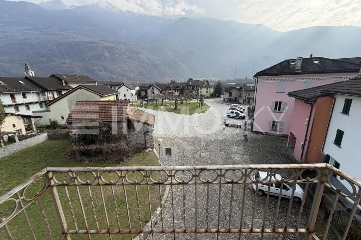 Mischgebäude in Preonzo - Haus und Gewerbefläche - Foto 6 von 7
