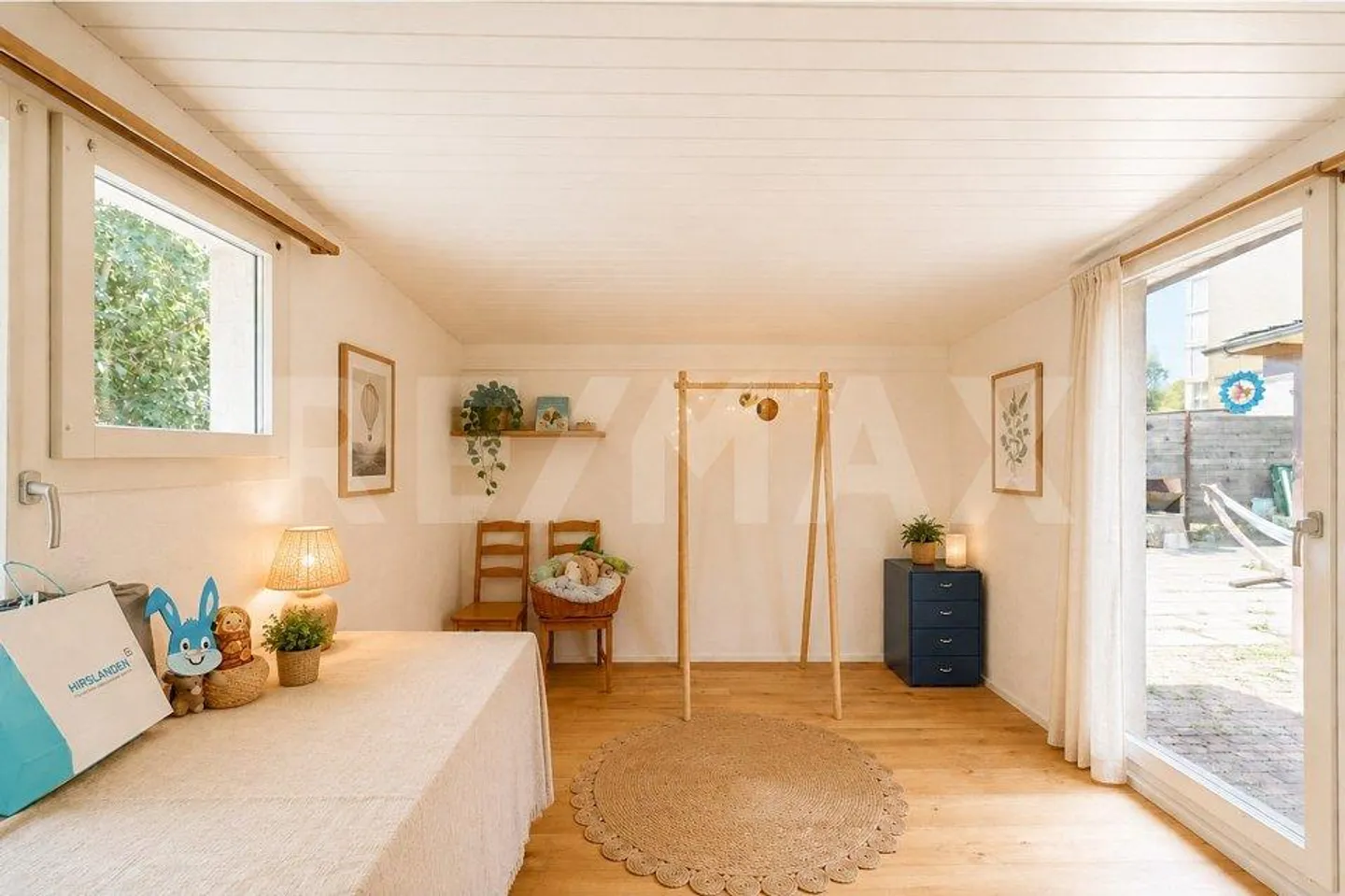 Family happiness in a sought-after residential area Charming 5.5-room single-family house with sunny garden - Photo 8 of 10