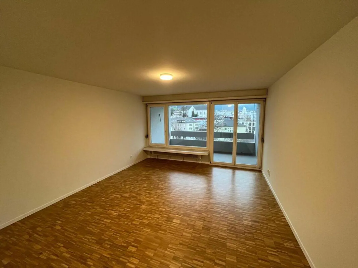 1-room apartment with a view of Pilatus - Photo 1 of 7