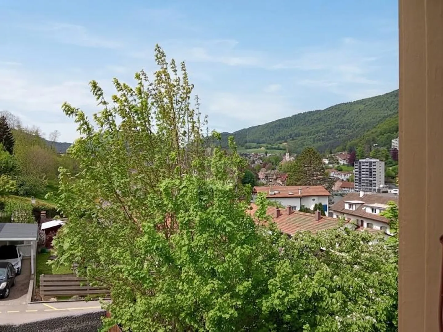Lovely Charming Property - Photo 5 of 6
