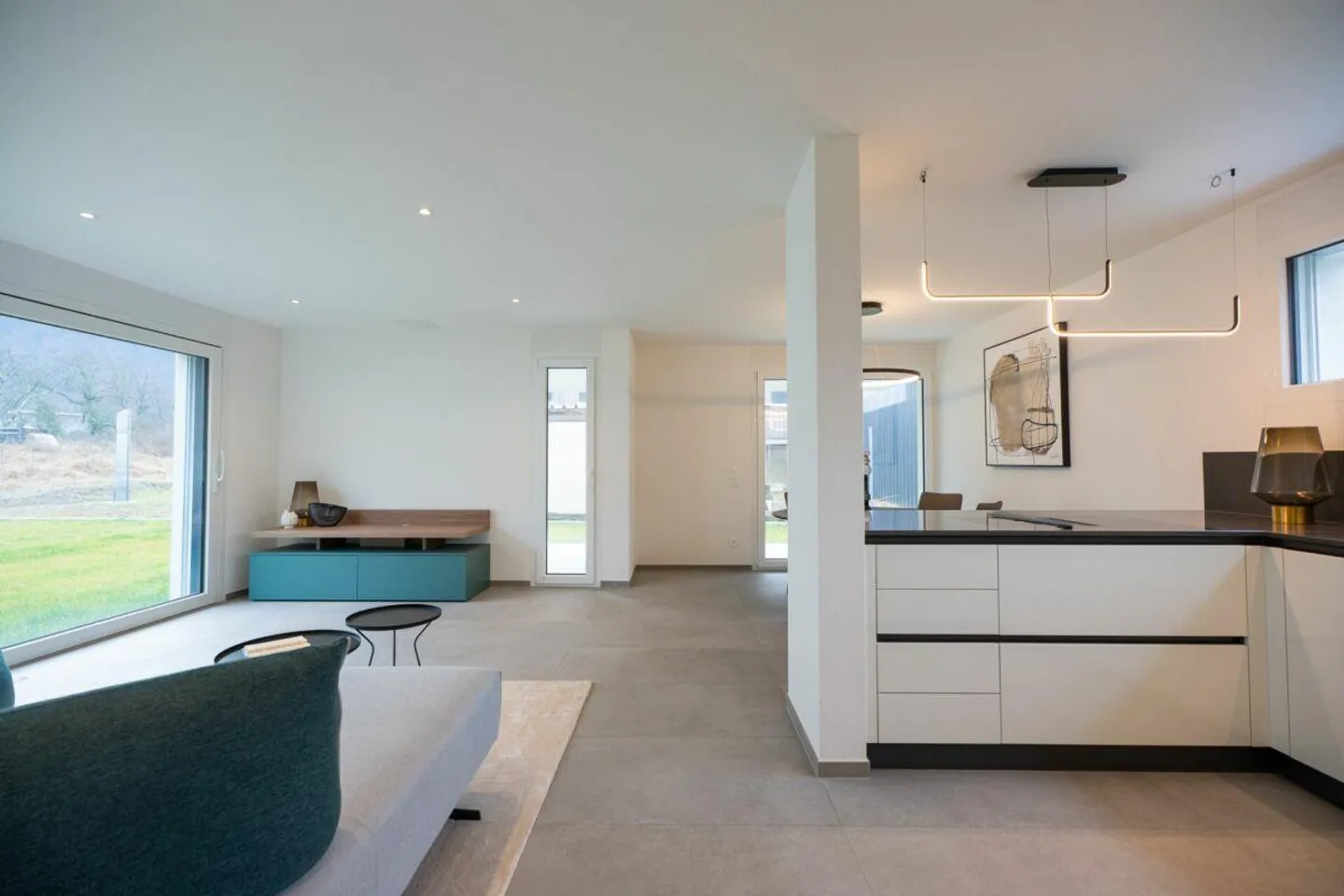 Nous vendons des maisons individuelles modernes et spacieuses à Moleno - Photo 4 sur 15